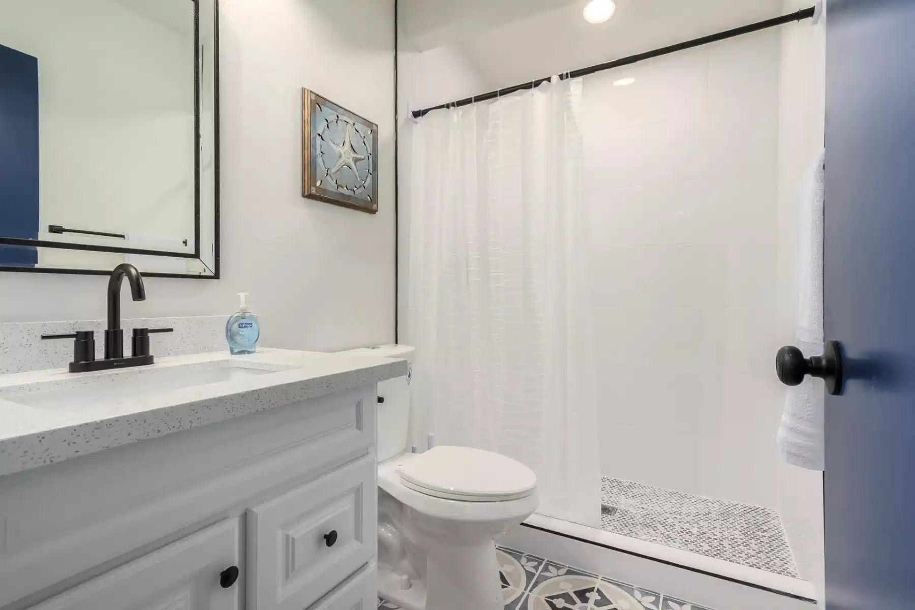 PDP 85204, Mesa - Mesa, Arizona, United States - #27457 : Room in 8 Bed 3 Bath - Bathroom