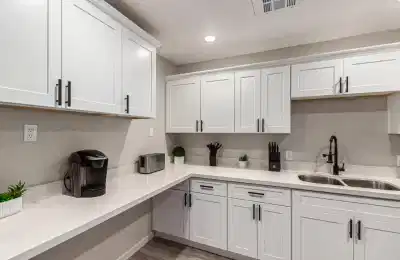 PDP 85205, Mesa - Mesa, Arizona, United States - #28929 : Room in 4 Bed 1 Bath - Kitchen