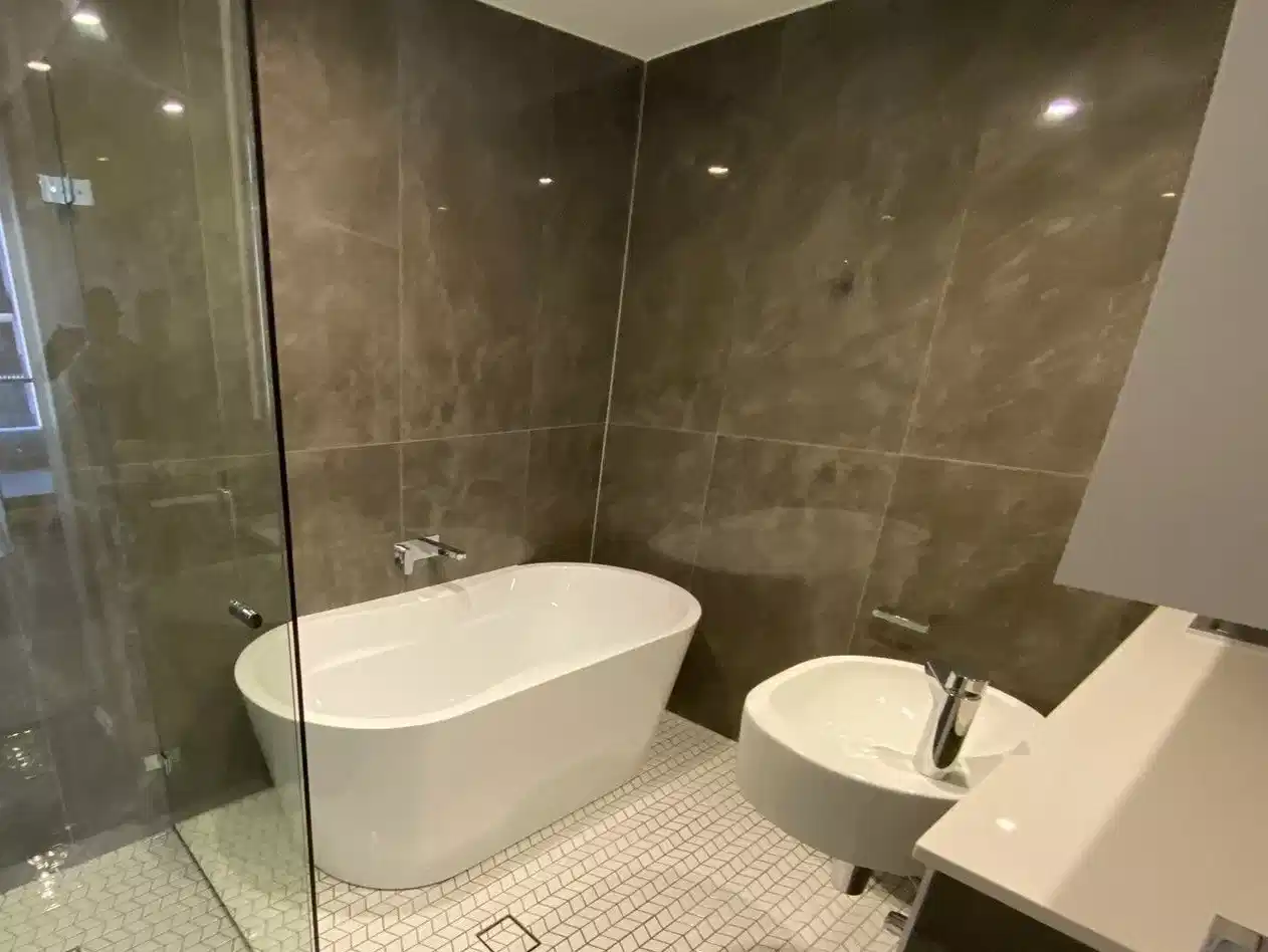 2 Bed 2 Bath - Kitchen?w=400&h=260&fit=crop&q=40&auto=format&trim=auto
