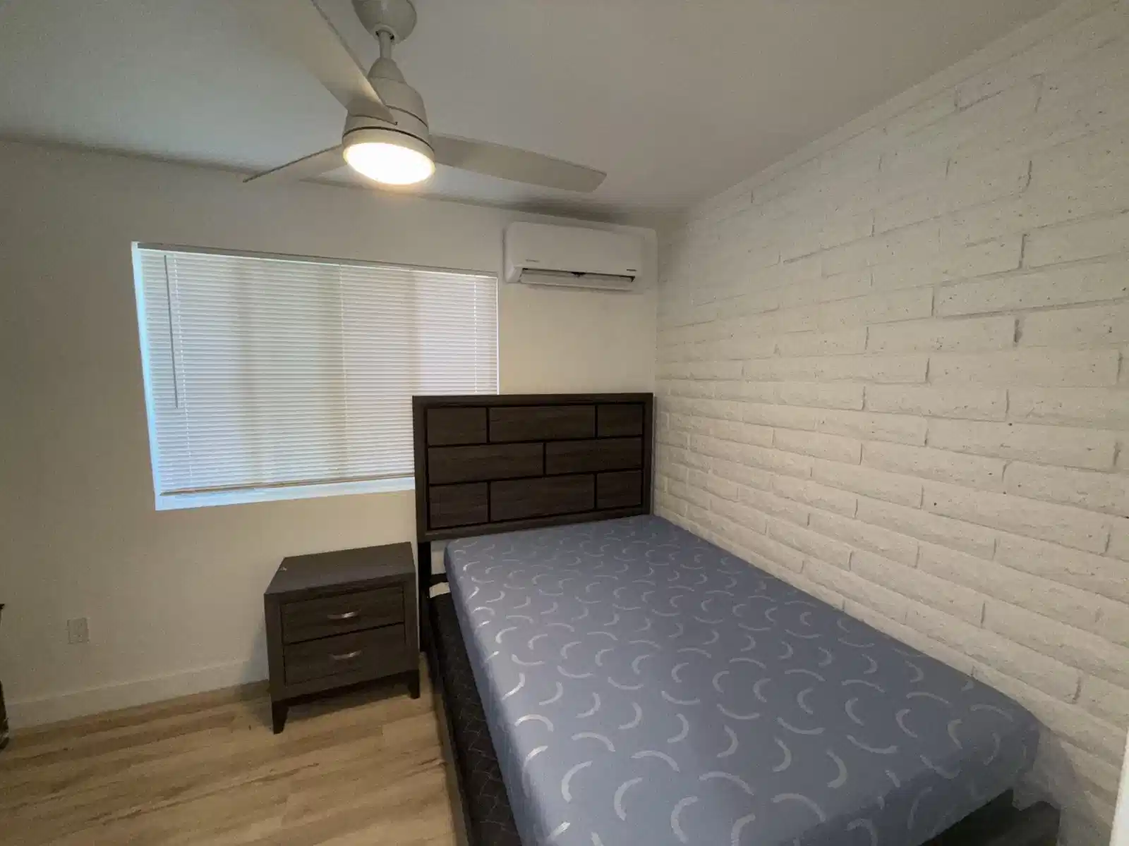 PDP 85029, Phoenix - Phoenix, Arizona, United States - #38145 : Room in 8 Bed 8 Bath - Bedroom