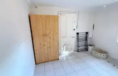 Room 1 - Kitchen?w=400&h=260&fit=crop&q=40&auto=format&trim=auto