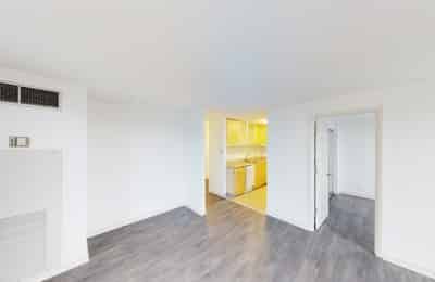 Amenities?w=400&h=260&fit=crop&q=40&auto=format&trim=auto