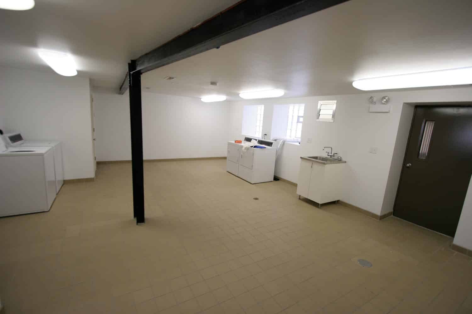5400-5408 S. Ingleside Avenue - Chicago, Illinois, United States - Amenities