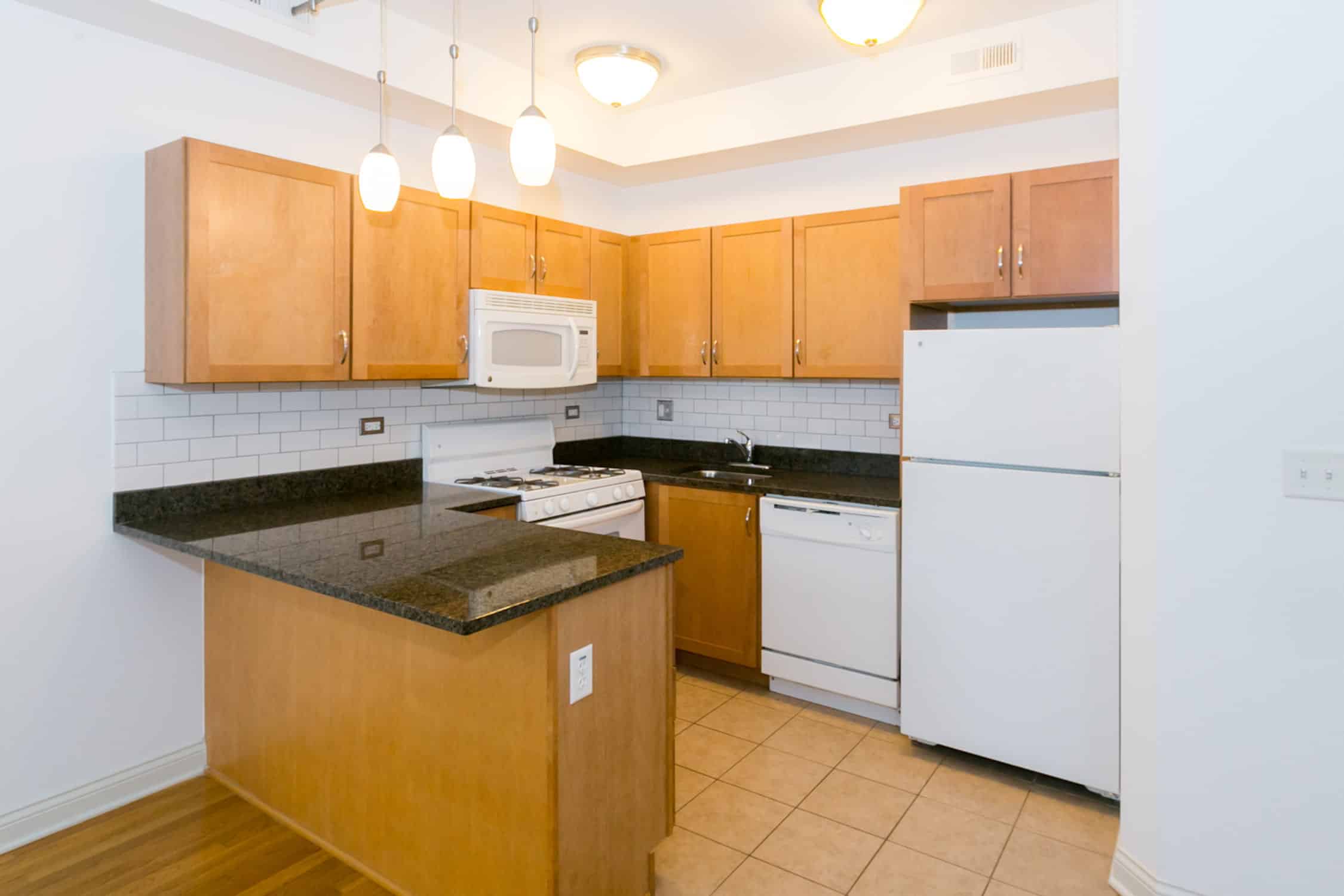 Amenities?w=400&h=260&fit=crop&q=40&auto=format&trim=auto