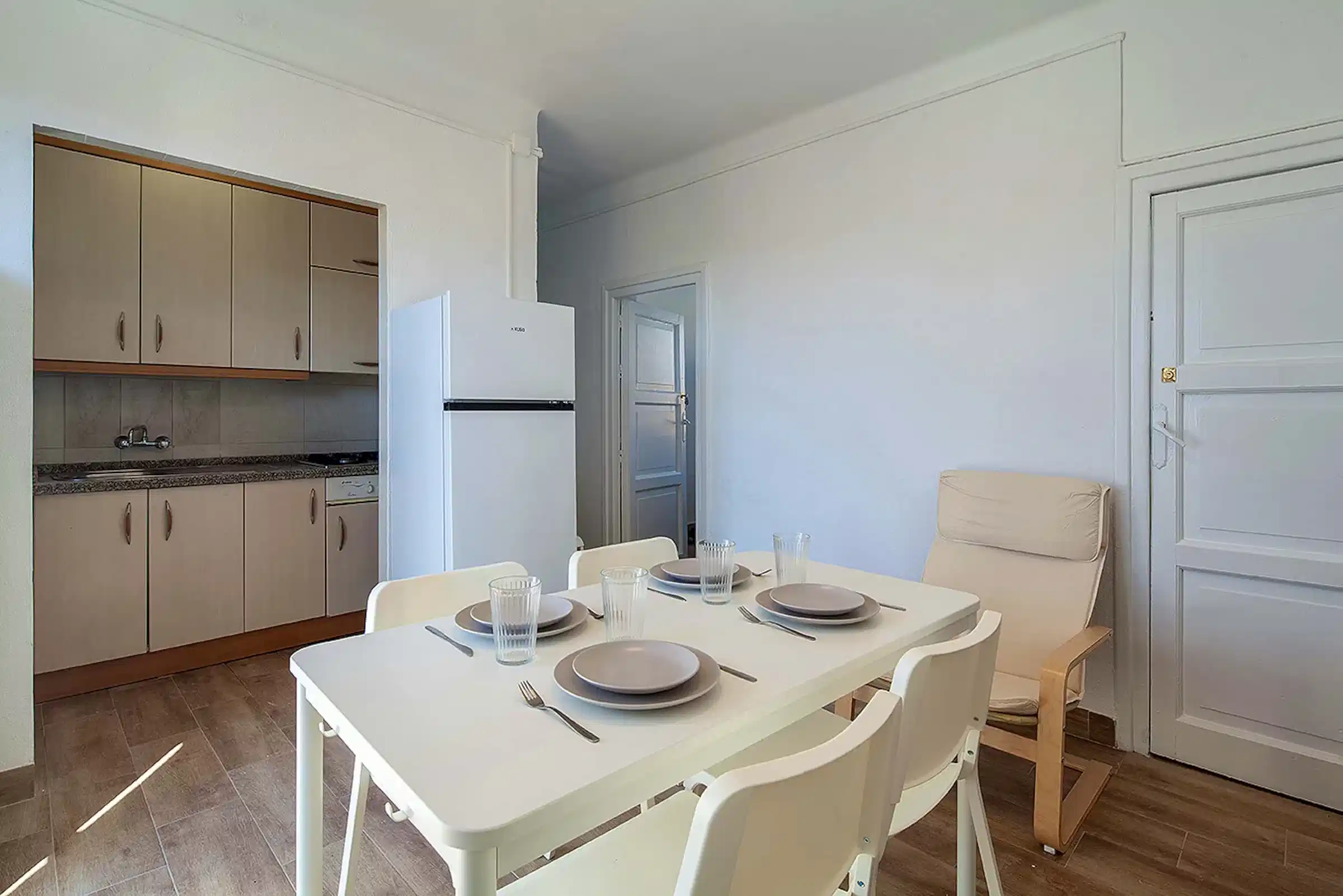 #101682: Room in 2 Bedroom 1 Bathroom (Avenida Doctor Fedriani) - Bedroom?w=400&h=260&fit=crop&q=40&auto=format&trim=auto