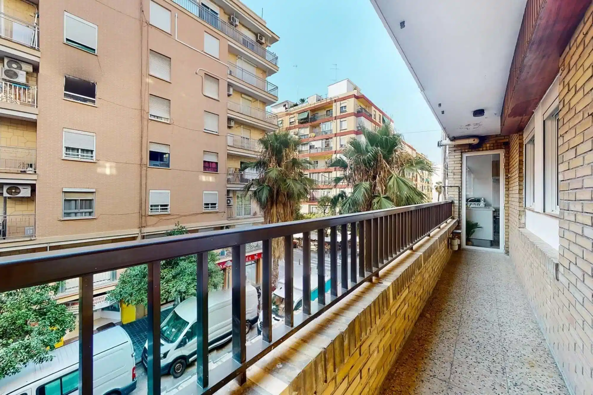 SPC 46023, Valencia - Valencia, Spain - Exterior