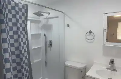 #24972: Room in 10 Bed 3 Bath - Bathroom?w=400&h=260&fit=crop&q=40&auto=format&trim=auto
