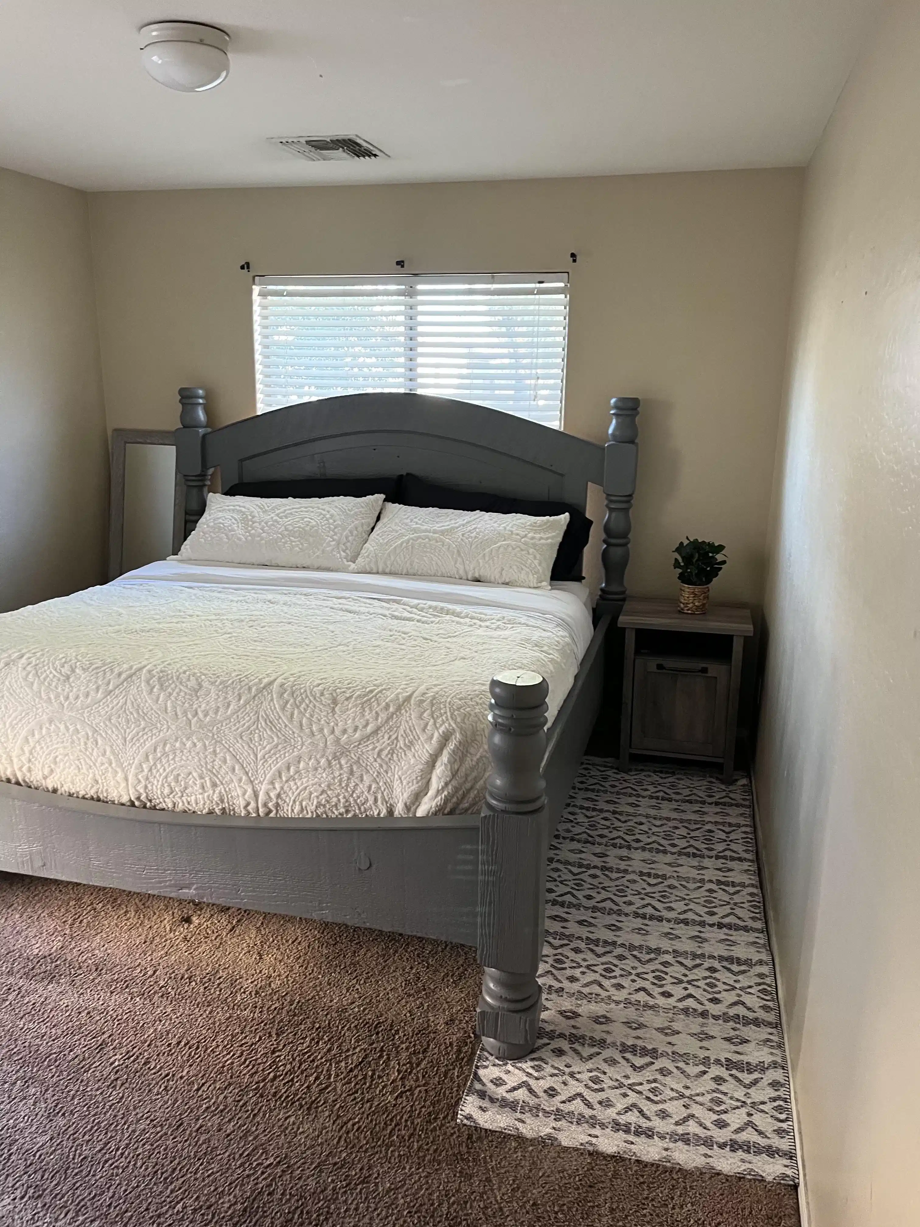 PDP 85043, Phoenix - Phoenix, Arizona, United States - #42622: Room in 4 Bed 2 Bath - Bedroom