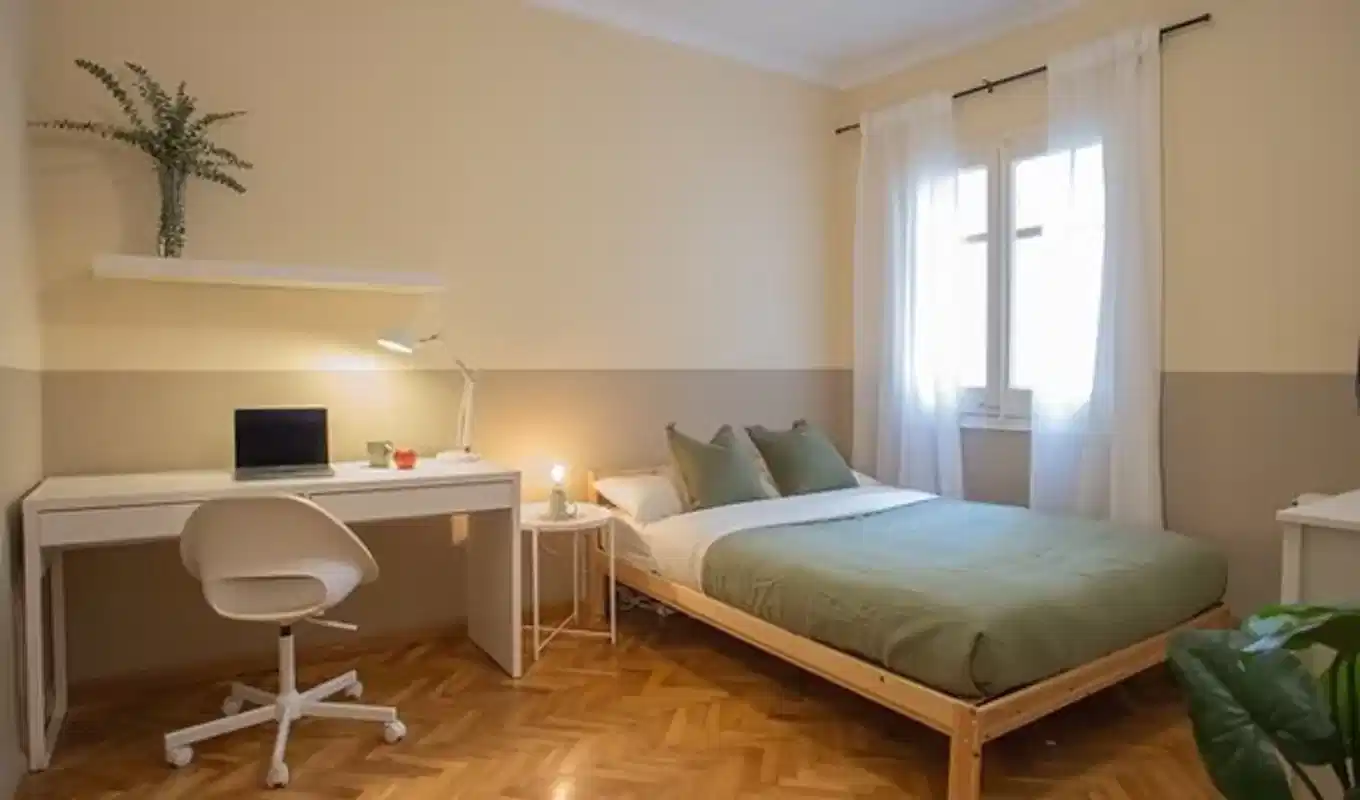 HC 8022, Barcelona - Barcelona, Spain - Room in 5 Bed 2 Bath | Teodora - Bedroom
