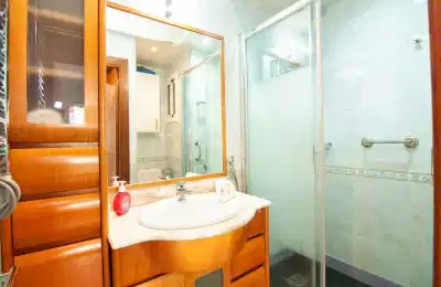 Amenities?w=400&h=260&fit=crop&q=40&auto=format&trim=auto