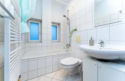 Amenities?w=400&h=260&fit=crop&q=40&auto=format&trim=auto