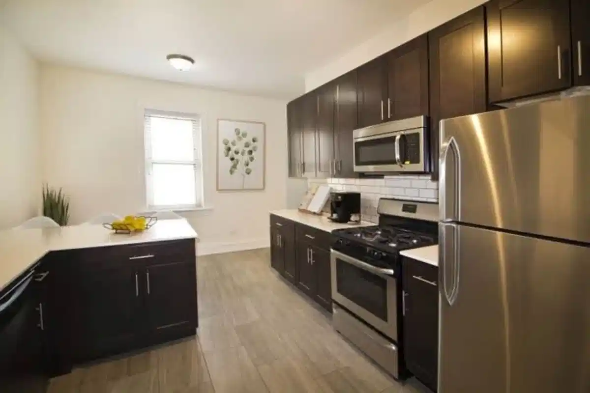5533 S. Blackstone, Chicago - Chicago, Illinois, United States - Kitchen