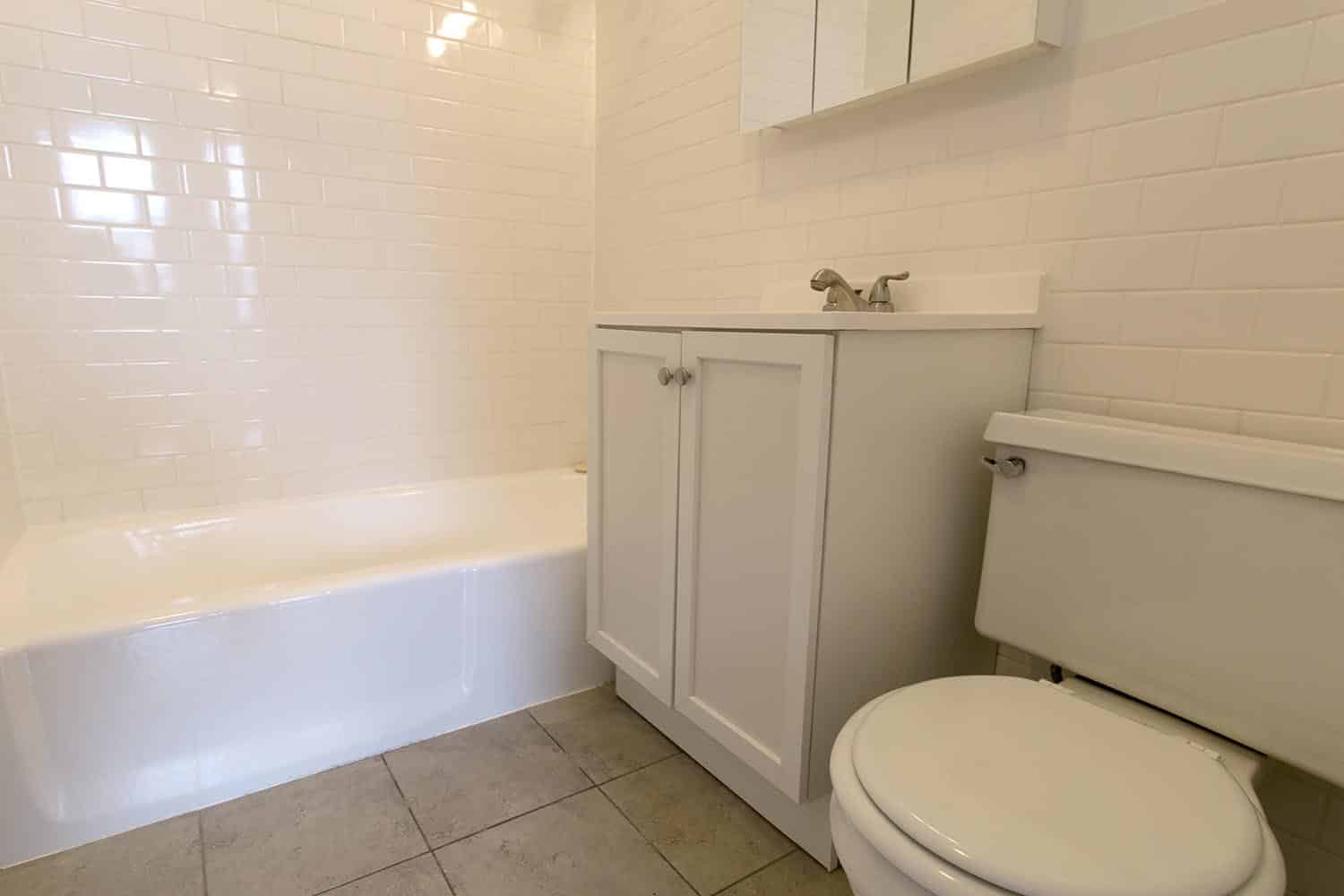 Kitchen?w=400&h=260&fit=crop&q=40&auto=format&trim=auto
