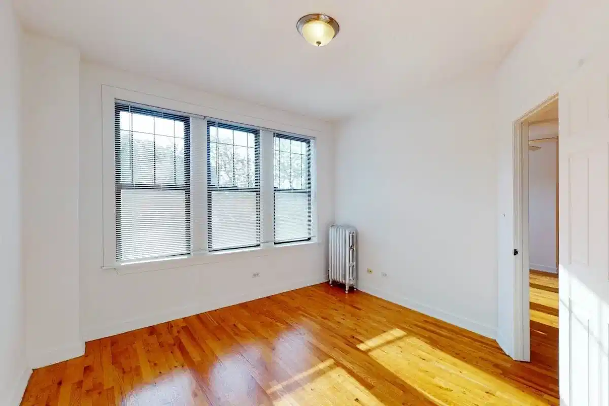 Woodlawn Court, Chicago - Chicago, Illinois, United States - Common Area
