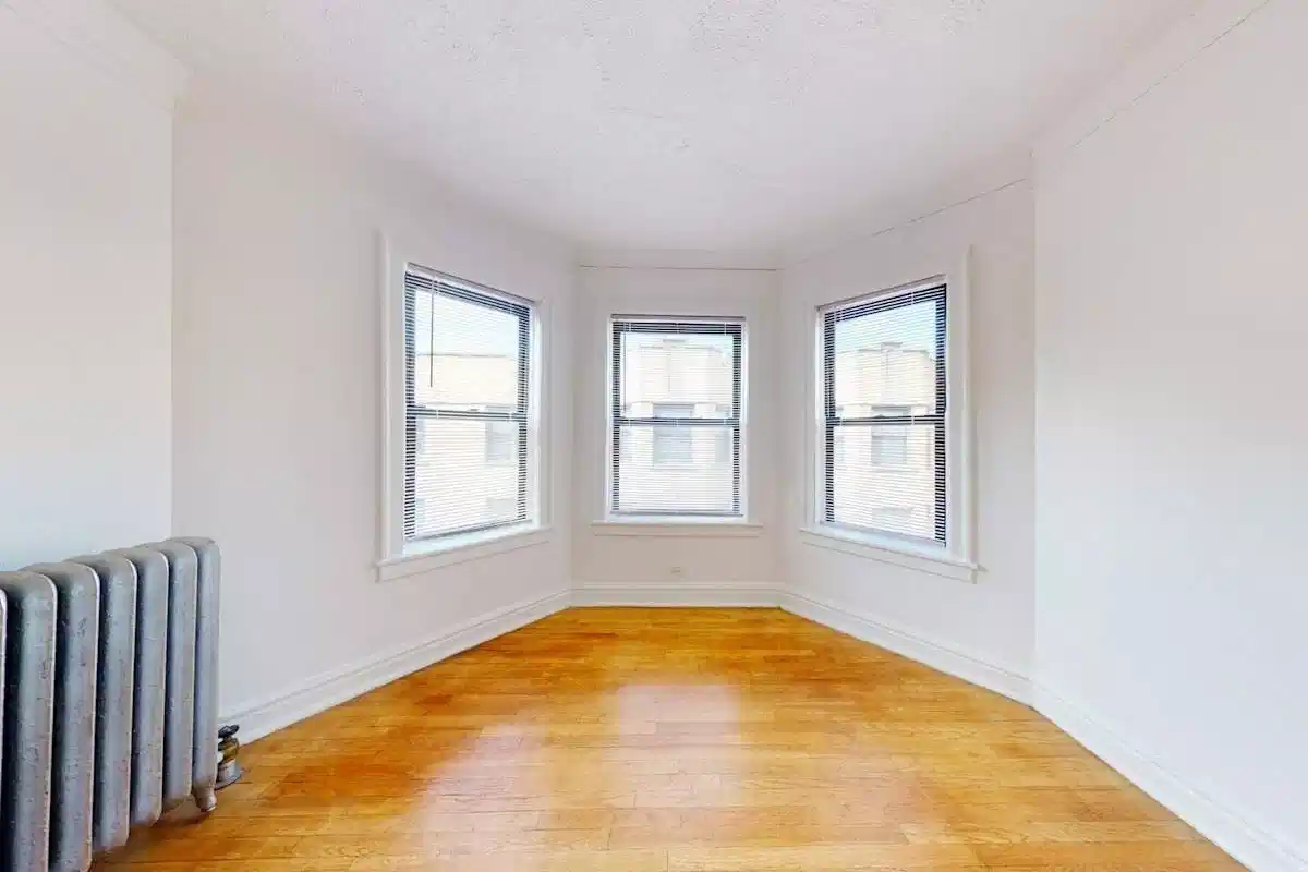 5415 S. Woodlawn Avenue, Chicago - Chicago, Illinois, United States - Room