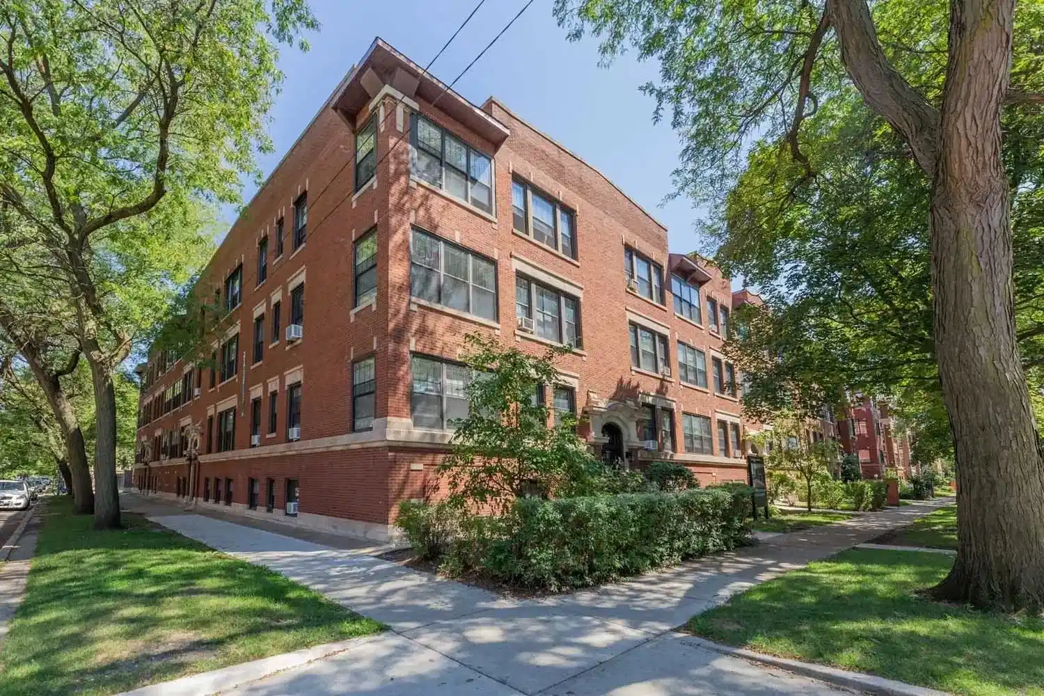 Greenwood 5201, Chicago - Chicago, Illinois, United States - Exterior