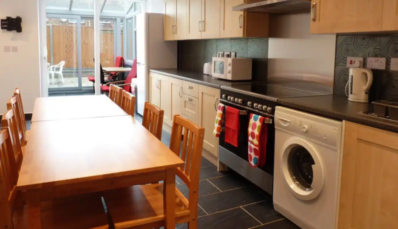 Britannia House Shares, London - London, England, United Kingdom - Kitchen