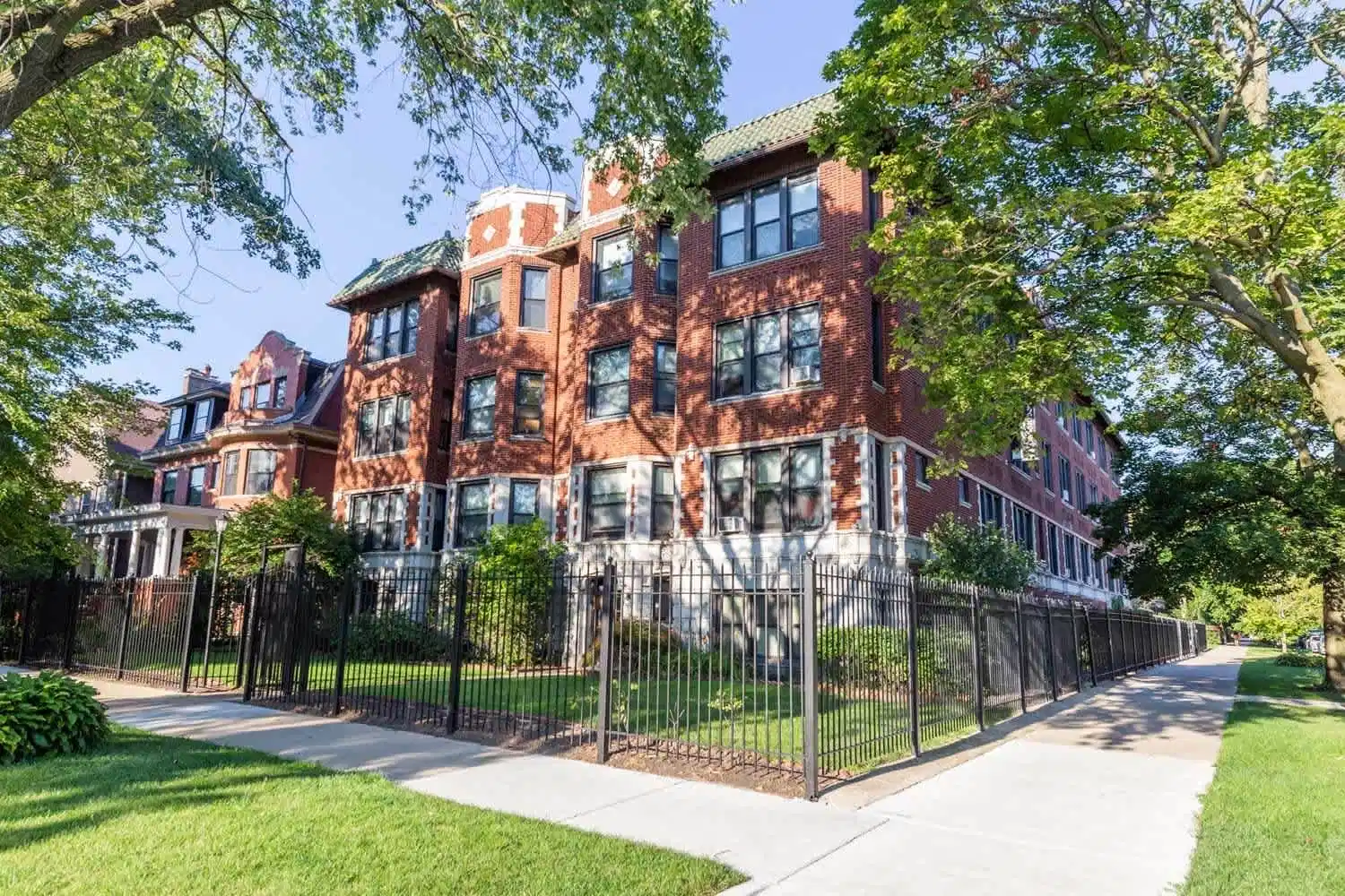 5053 S. Ellis Avenue, Chicago - Chicago, Illinois, United States - Exterior