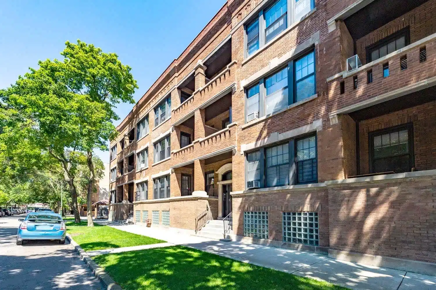 5335-5345 S. Kimbark Avenue, Chicago - Chicago, Illinois, United States - Exterior