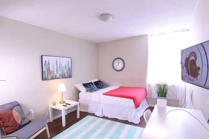 Davisville, Toronto - Toronto, Ontario, Canada -  Room in a 4 Bed 1 Bath | Deluxe Room - Bedroom