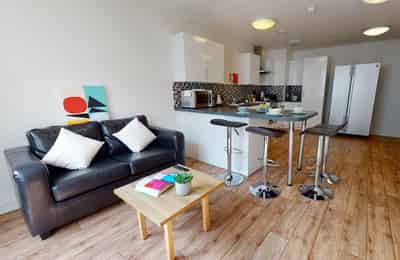 GoBritanya Sterling Court, London - London, England, United Kingdom - Kitchen