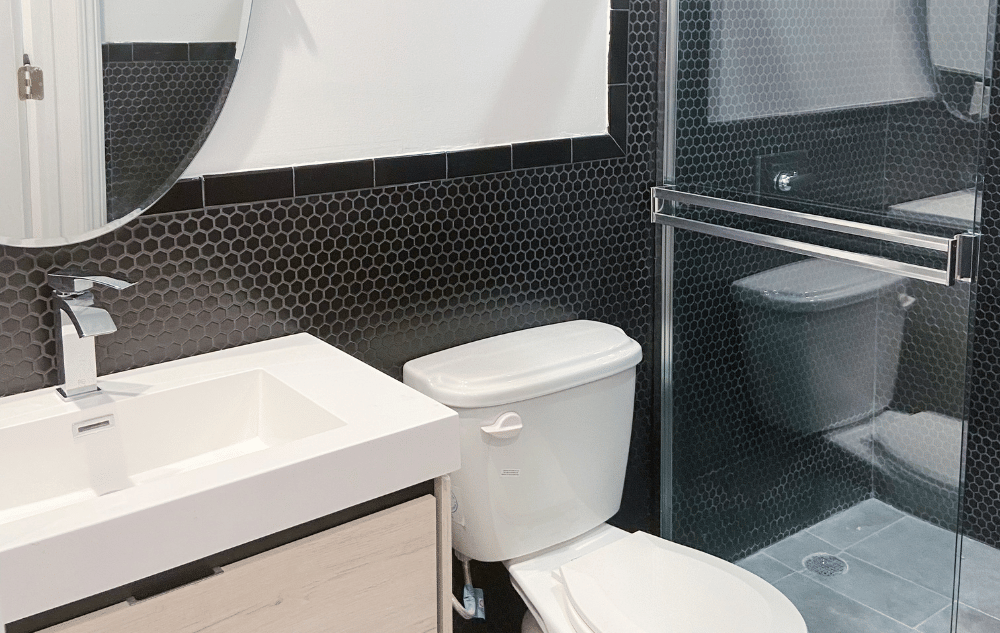 Mid City, Los Angeles - Los Angeles, California, United States - Bathroom