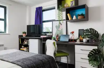 Amenities?w=400&h=260&fit=crop&q=40&auto=format&trim=auto