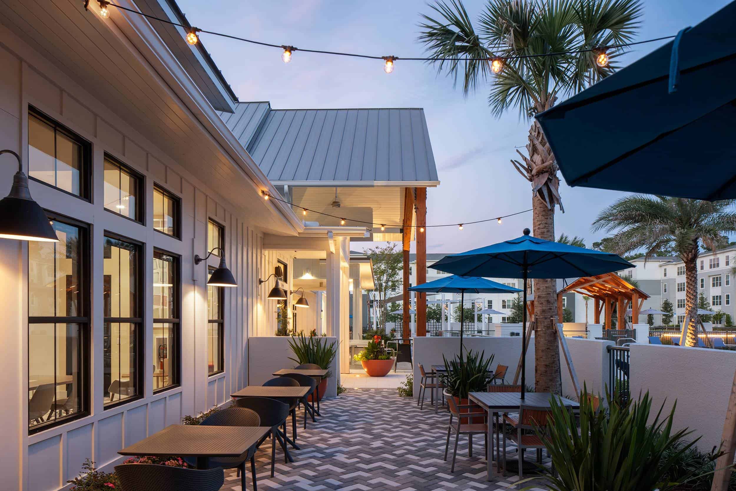 Campus Circle, Gainesville - Gainesville, Florida, United States - Exterior