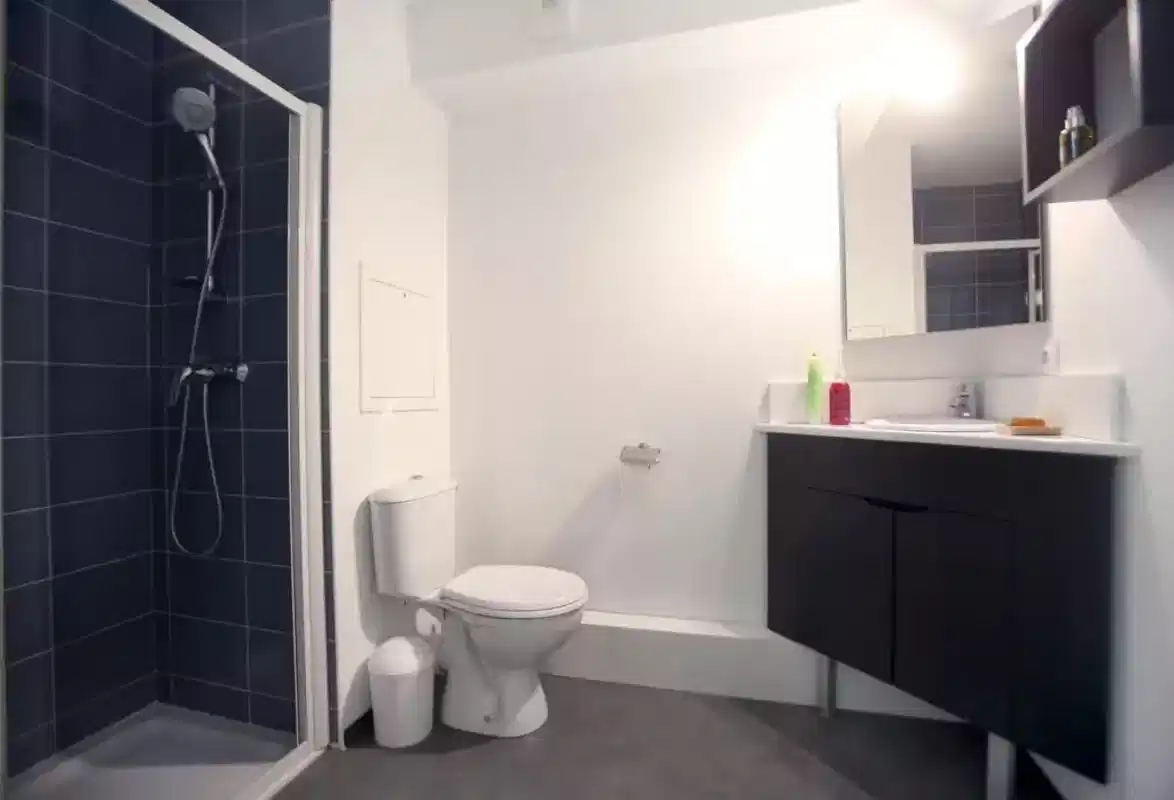 Le 124 Residence, Marseille - Marseille, France - Bathroom