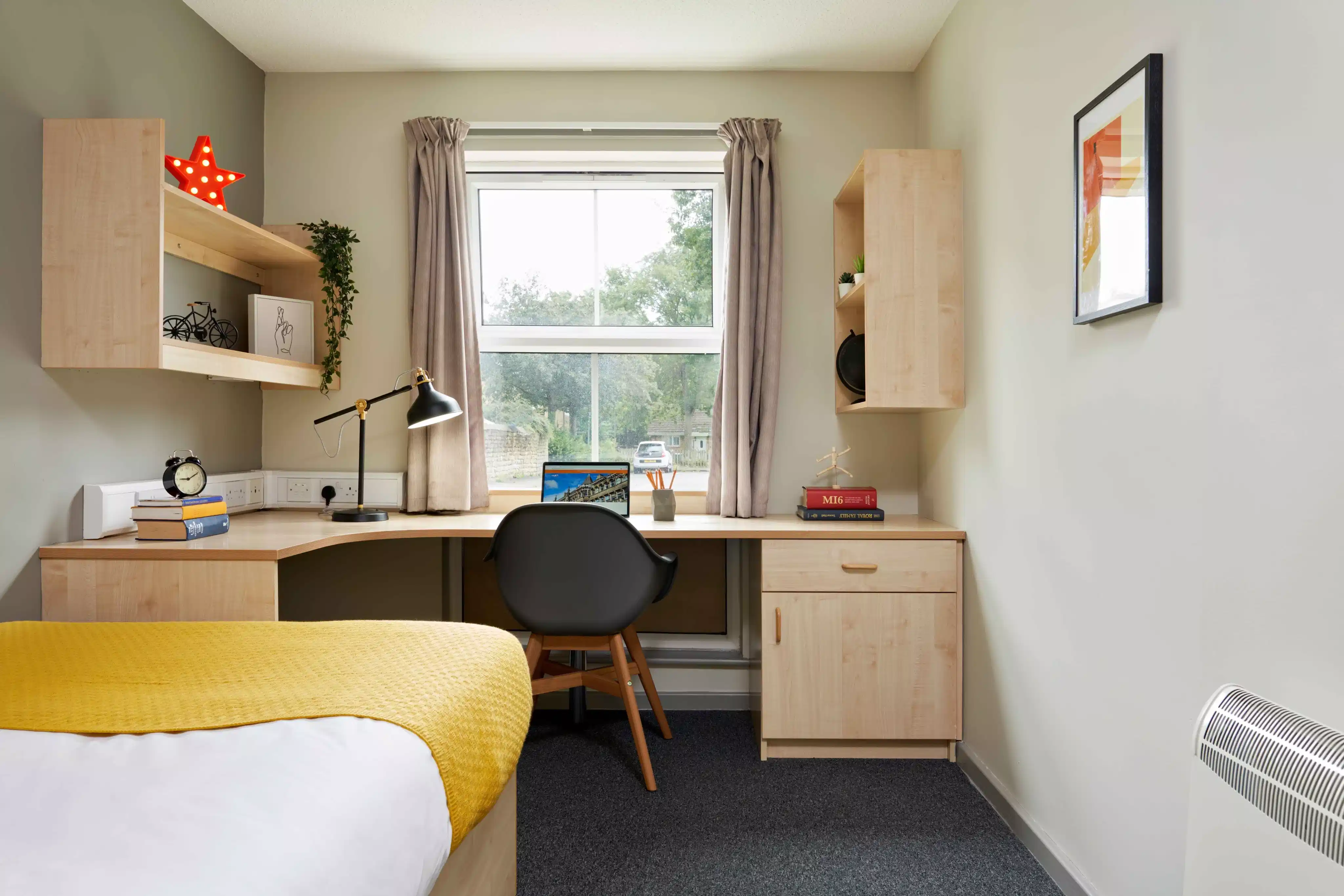 Amenities?w=400&h=260&fit=crop&q=40&auto=format&trim=auto