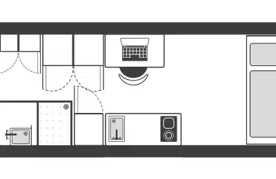 Common Area?w=400&h=260&fit=crop&q=40&auto=format&trim=auto