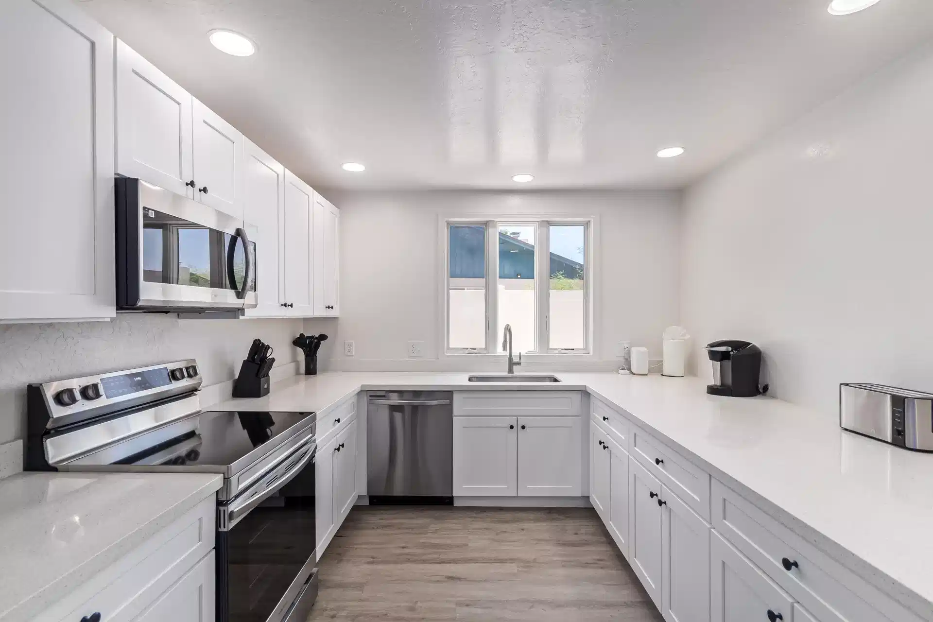 #41121 : Room in 9 Bed 4 Bath - Common Area?w=400&h=260&fit=crop&q=40&auto=format&trim=auto