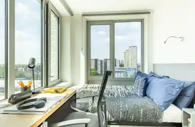 Amenities?w=400&h=260&fit=crop&q=40&auto=format&trim=auto