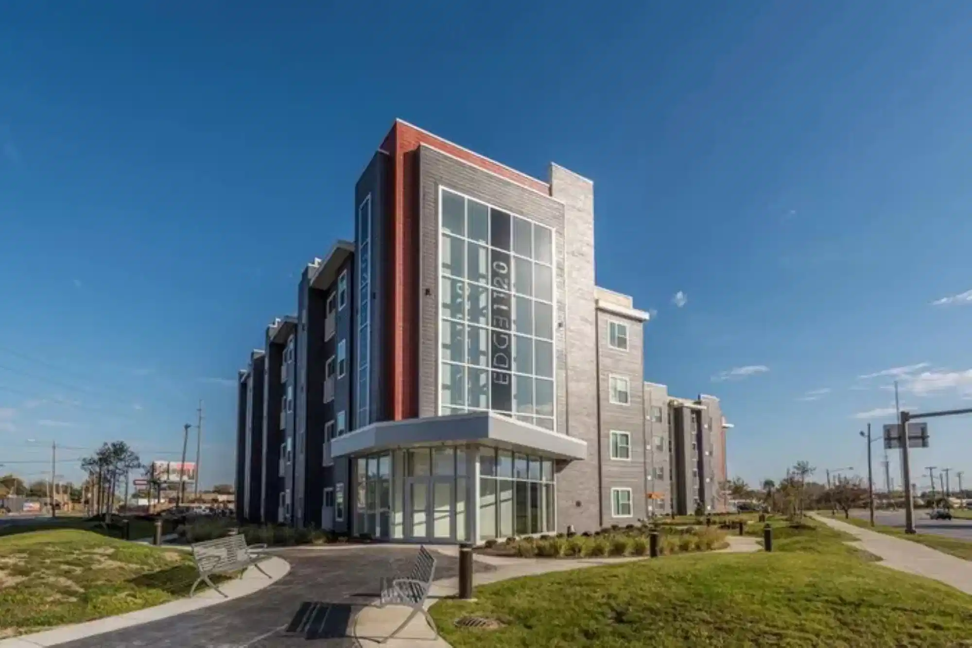 Edge 1120 Apartments, Toledo - Toledo, Ohio, United States - Exterior
