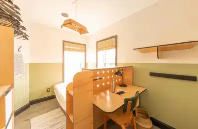 Floor Plan?w=400&h=260&fit=crop&q=40&auto=format&trim=auto