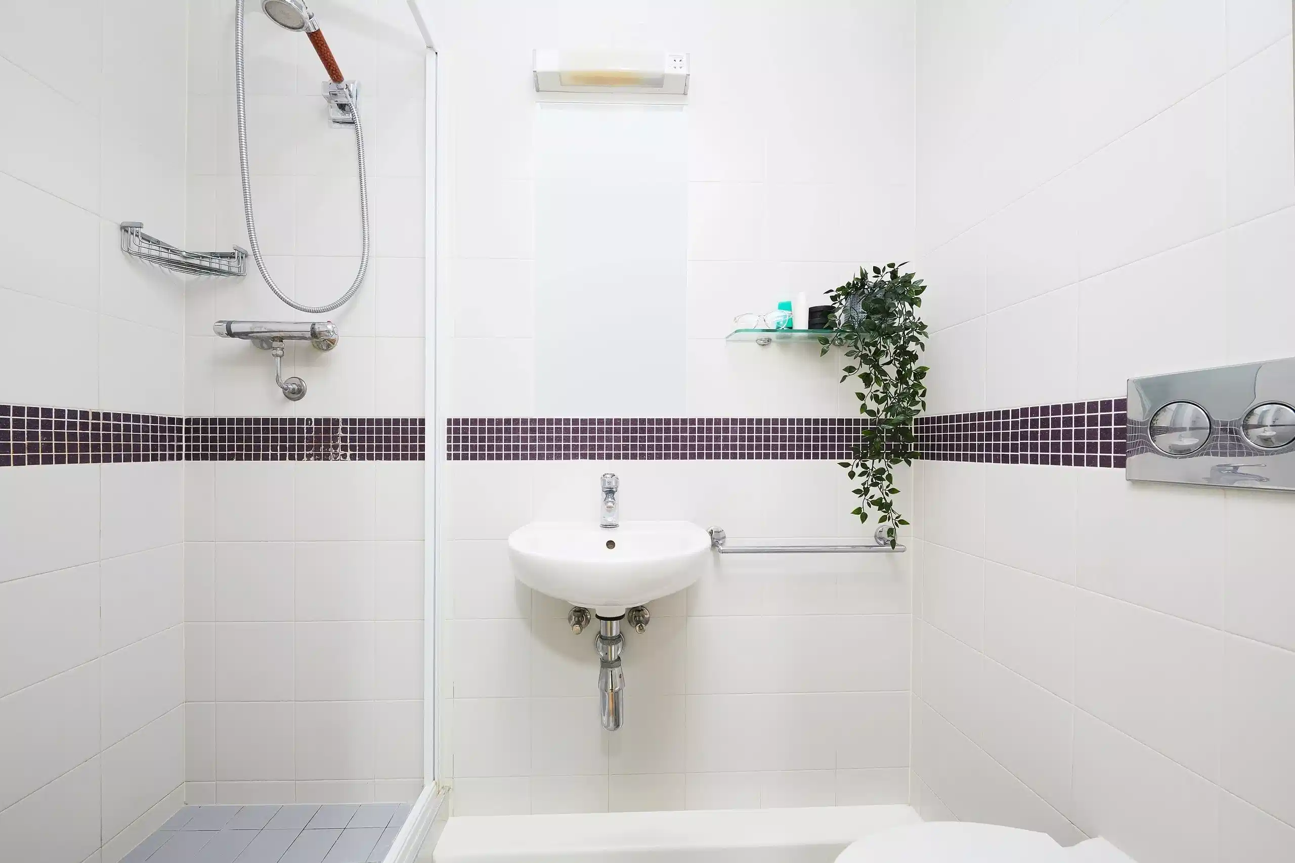 Amenities?w=400&h=260&fit=crop&q=40&auto=format&trim=auto