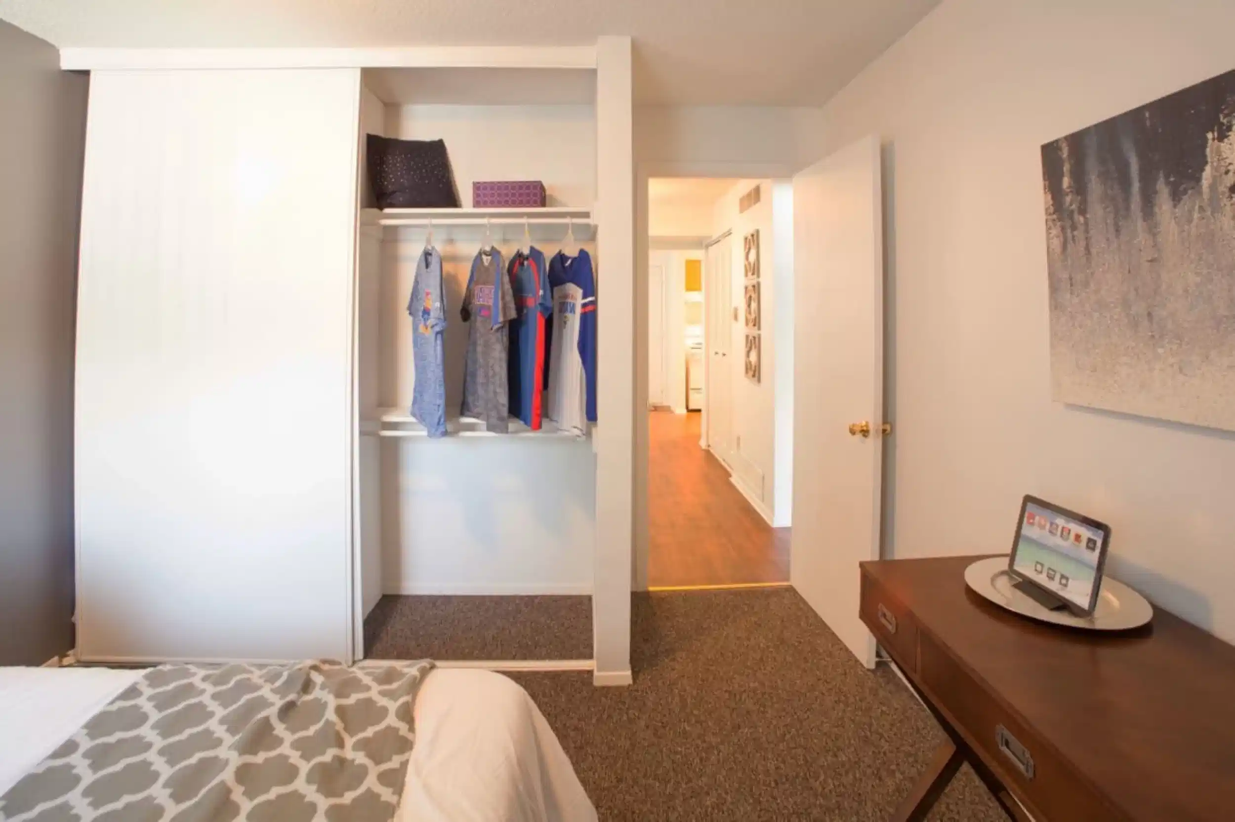 Hawks Pointe, Lawrence - Lawrence, Kansas, United States - Bedroom