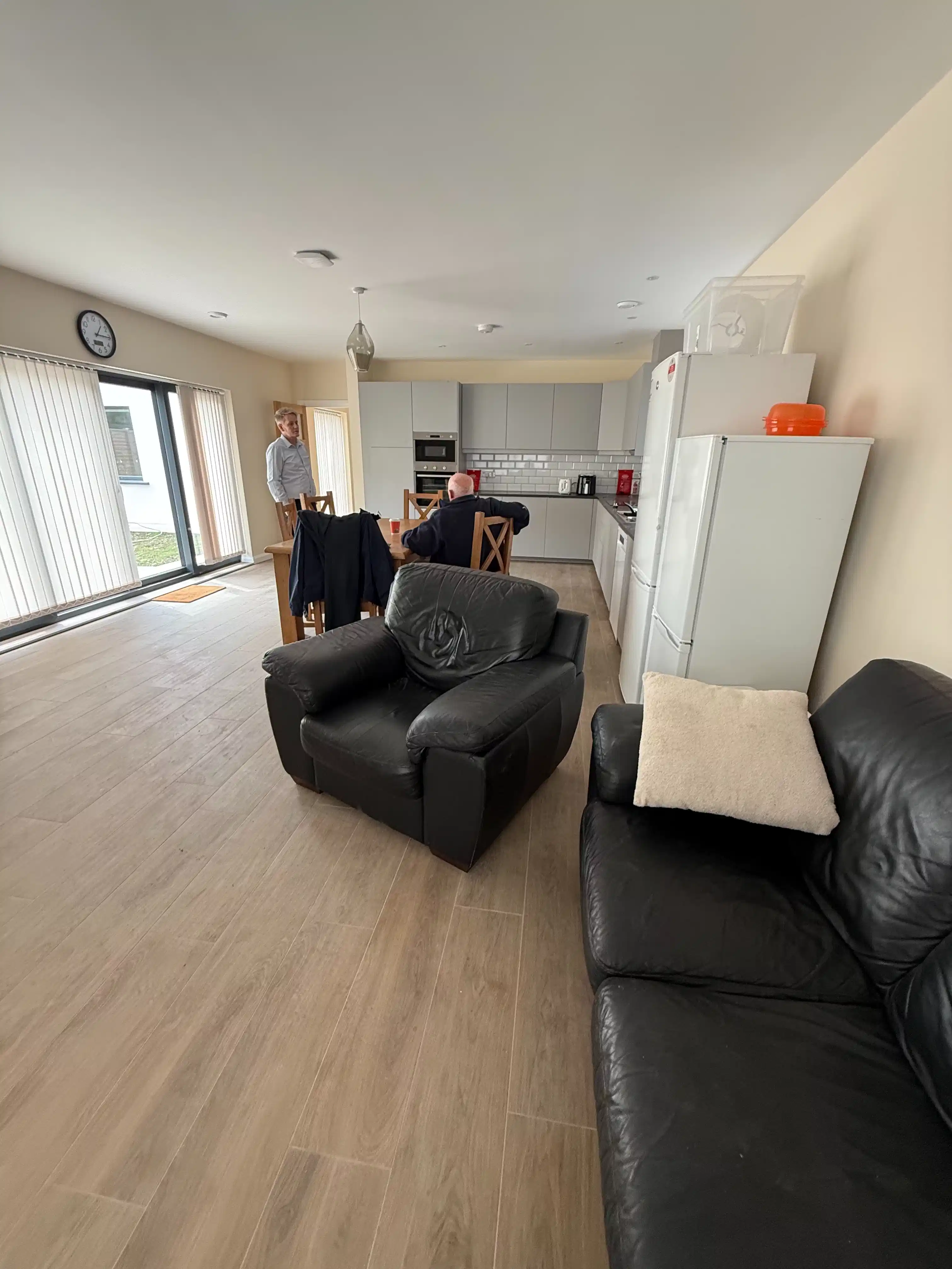 Room in a 8 Bedroom Apartment, Old Bray Road, Cabinteely, Dublin (18, D18WRX6) - Dublin, Ireland - image_3