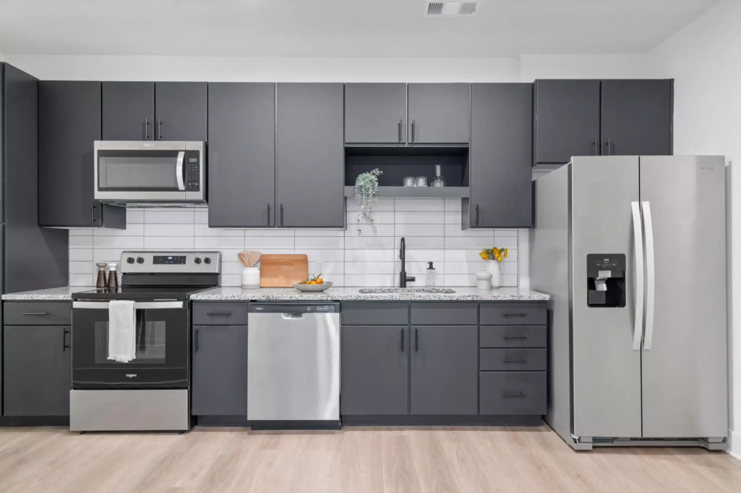 Uniti Montrose, Houston - Houston, Texas, United States - Kitchen