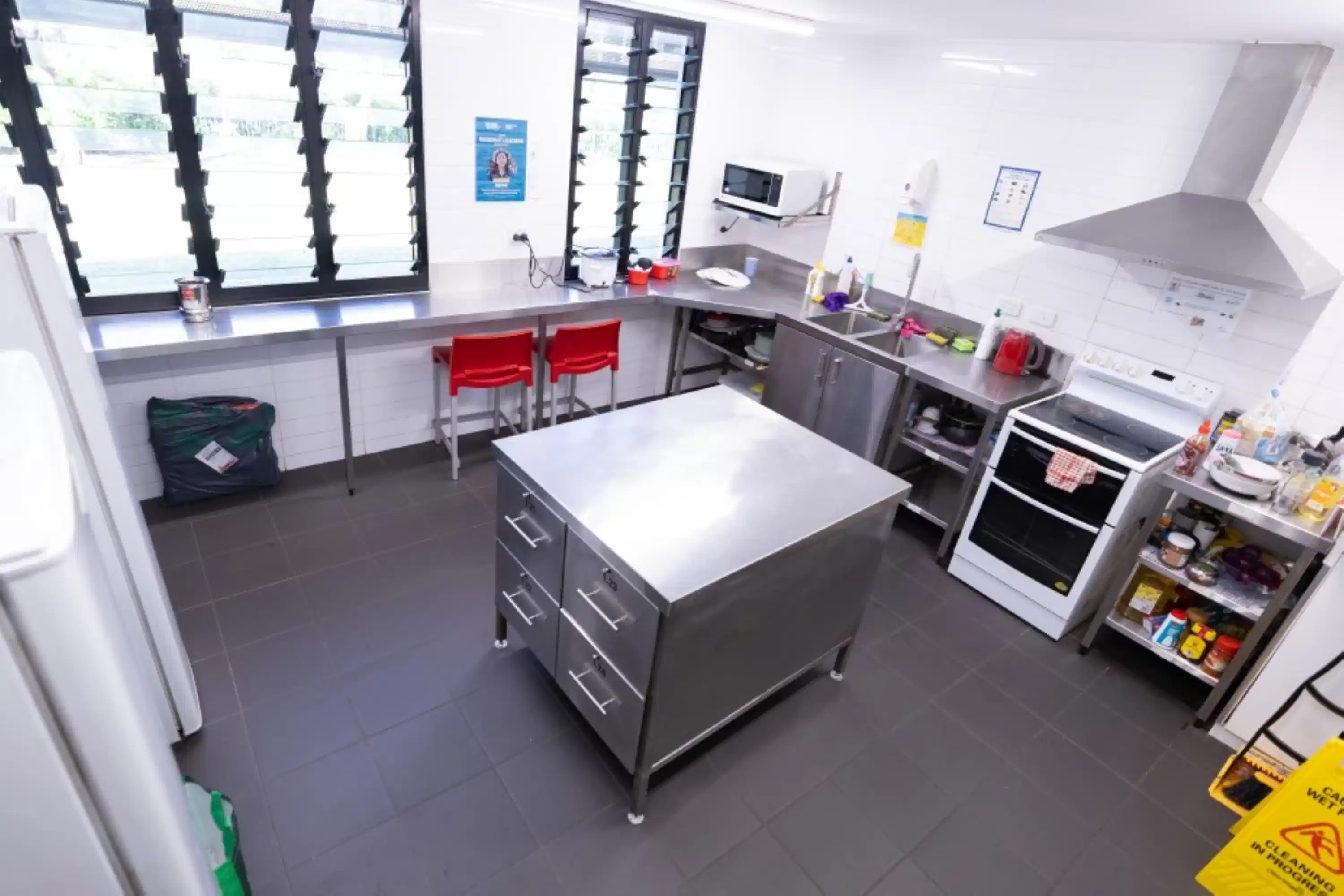 CDU Village Casuarina Campus, Darwin - Darwin, Northern Territory, Australia - Kitchen