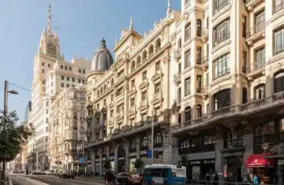 HAB 28013, Madrid - Madrid, Spain - Exterior