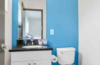 4241 Kling St, Burbank - Los Angeles, California, United States - Bathroom