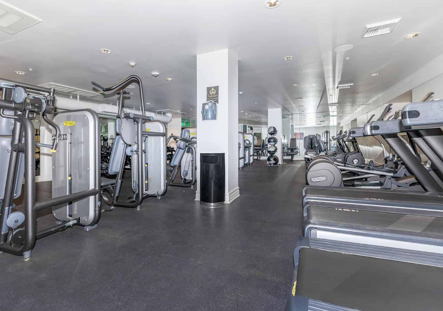 928 S. Broadway, Los Angeles - Los Angeles, California, United States - Amenities