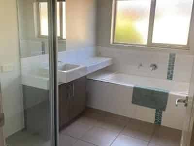 La Trobe University Regional Housing, Mildura  - Mildura, Victoria, Australia - Bathroom