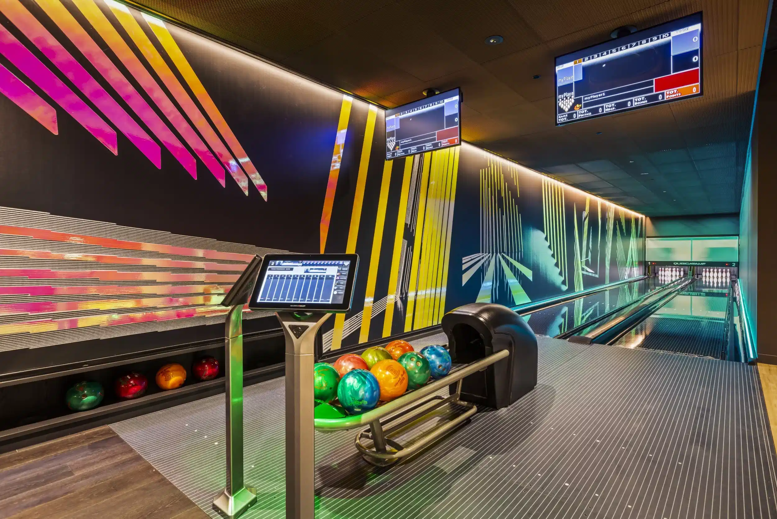 West Tower, Melbourne Quarter, Melbourne - Melbourne, Victoria, Australia - Amenities