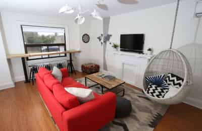 Amenities?w=400&h=260&fit=crop&q=40&auto=format&trim=auto