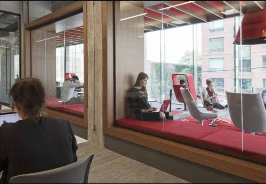 Common Area?w=400&h=260&fit=crop&q=40&auto=format&trim=auto
