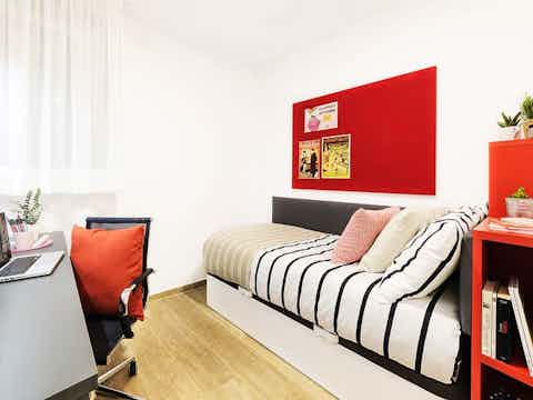 Aparta- 2 - Bedroom