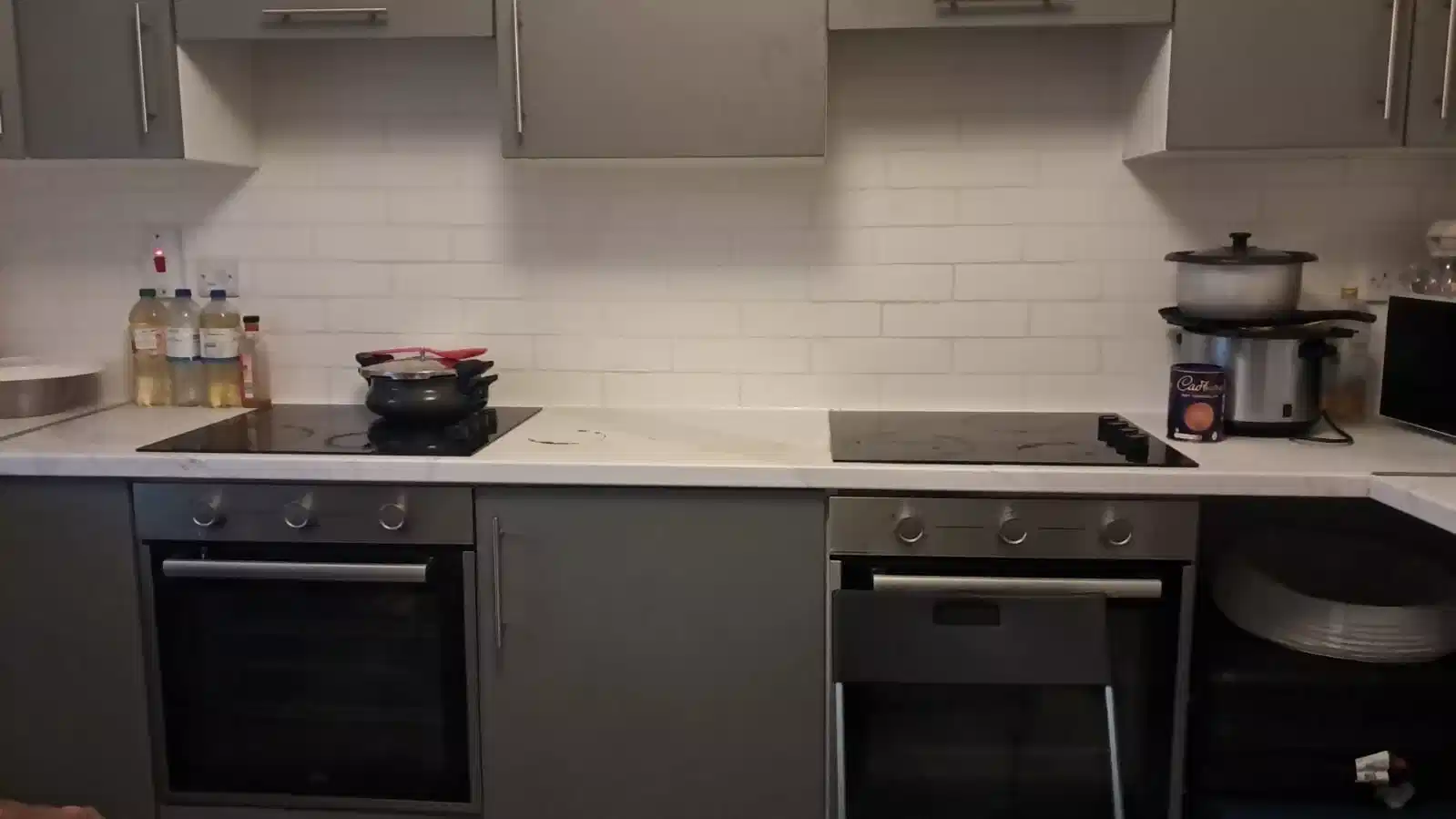 Room in a 6 Bedroom Apartment, 59 South Circular Road, Portobello, Dublin 8, D08 Y95H - Dublin, Ireland - Kitchen