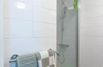 Amenities?w=400&h=260&fit=crop&q=40&auto=format&trim=auto